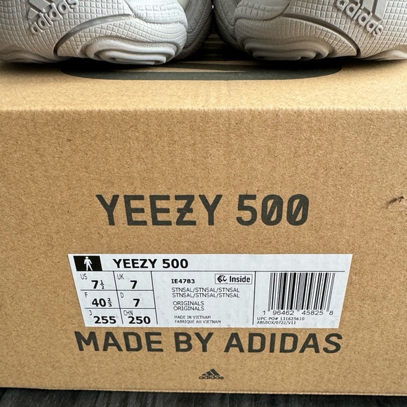 Adidas Yeezy 500 Salt BNWT Shoes - Picture 3 of 6